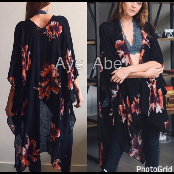 New Floral print kimono wrap coverup - Picture 2 of 4